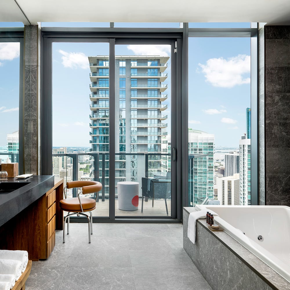 east-suite-bathroom