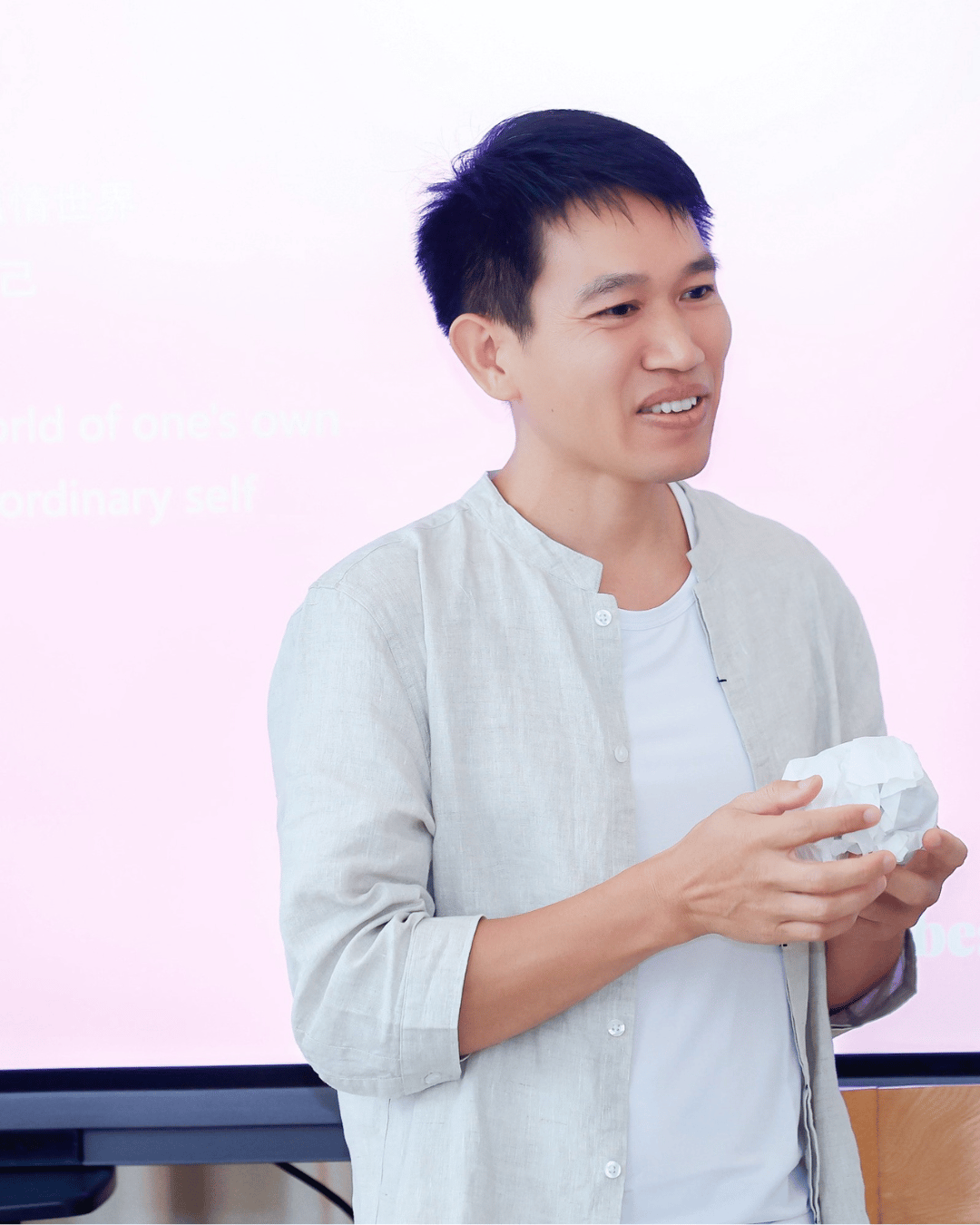 Artist Talk with contemporary artist Yan Zeming